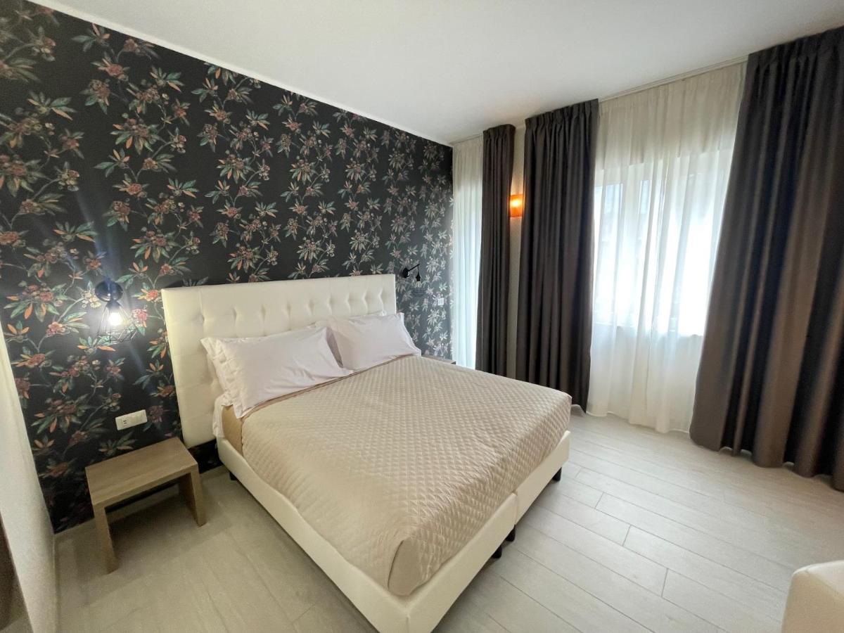 Castrichella Boutique Hotel Rome Airport Фьюмичино Экстерьер фото